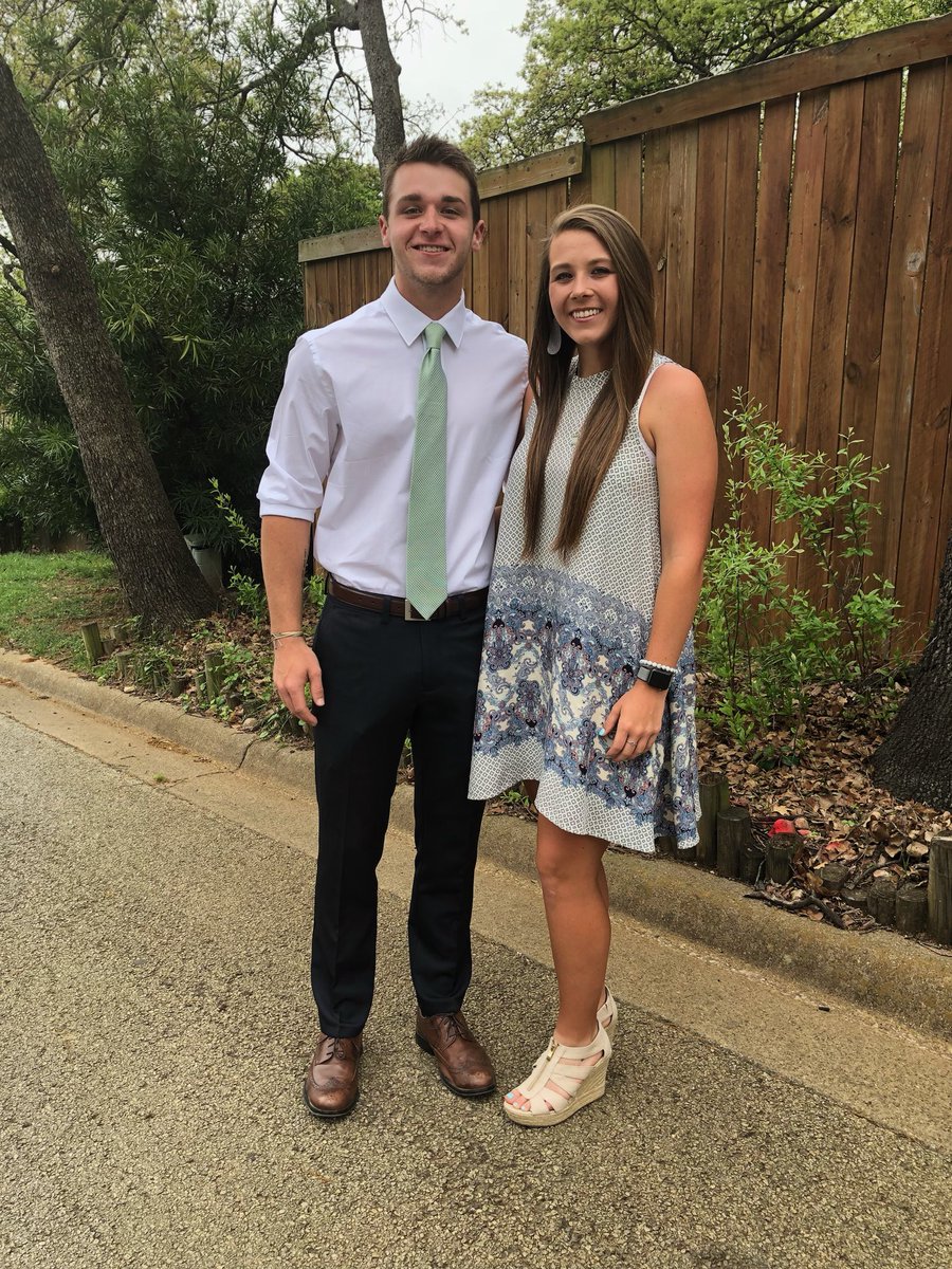 Mace_Brasher's tweet photo. Happy 21st to my best friend!!🎉❤️2️⃣1️⃣ don't get in too much trouble. Love you https://t.co/BA8JhNQwrg