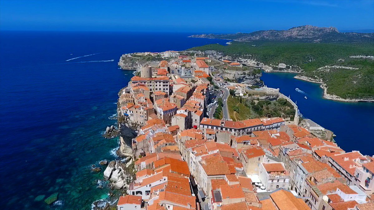 Corse Matin La Ville De Bonifacio Vue Du Ciel Toujours Aussi Belle Corse T Co Juyqcup2mx Twitter
