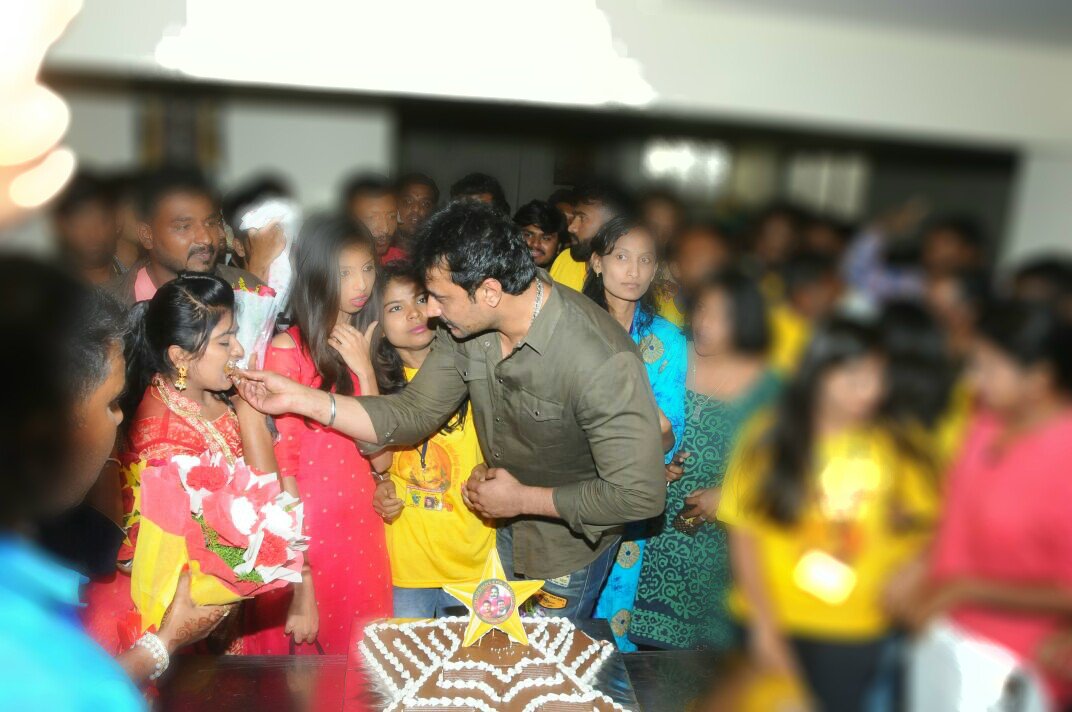 RadhaDacchu's tweet photo. I never forget this moments i love u tooooo much dacchu love u forevermore😘😘😘😘 https://t.co/W7WlE94I6Z