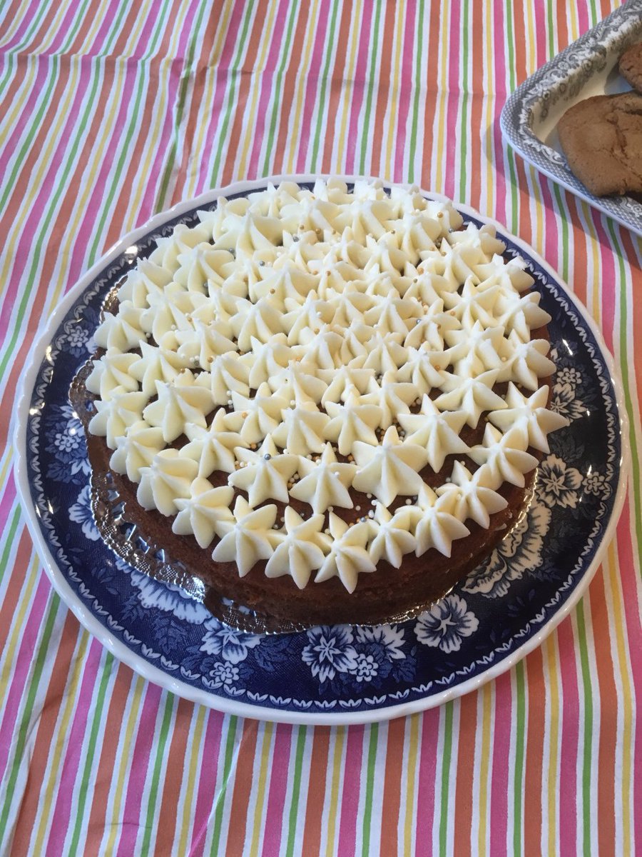 AliBaliBakes's tweet photo. Gooseberry and Elderflower Cake https://t.co/kXnyW0eqs0 https://t.co/yYnrdDwLgk