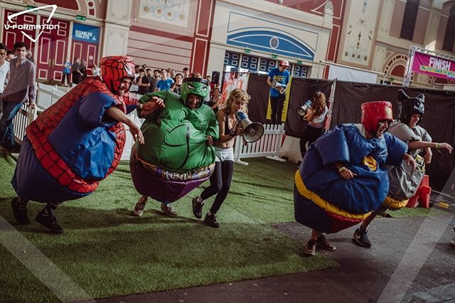 VFormationFun's tweet image. Sumoheroes always go head first 😈
.
#vformationfun ift.tt/2GxlHBC