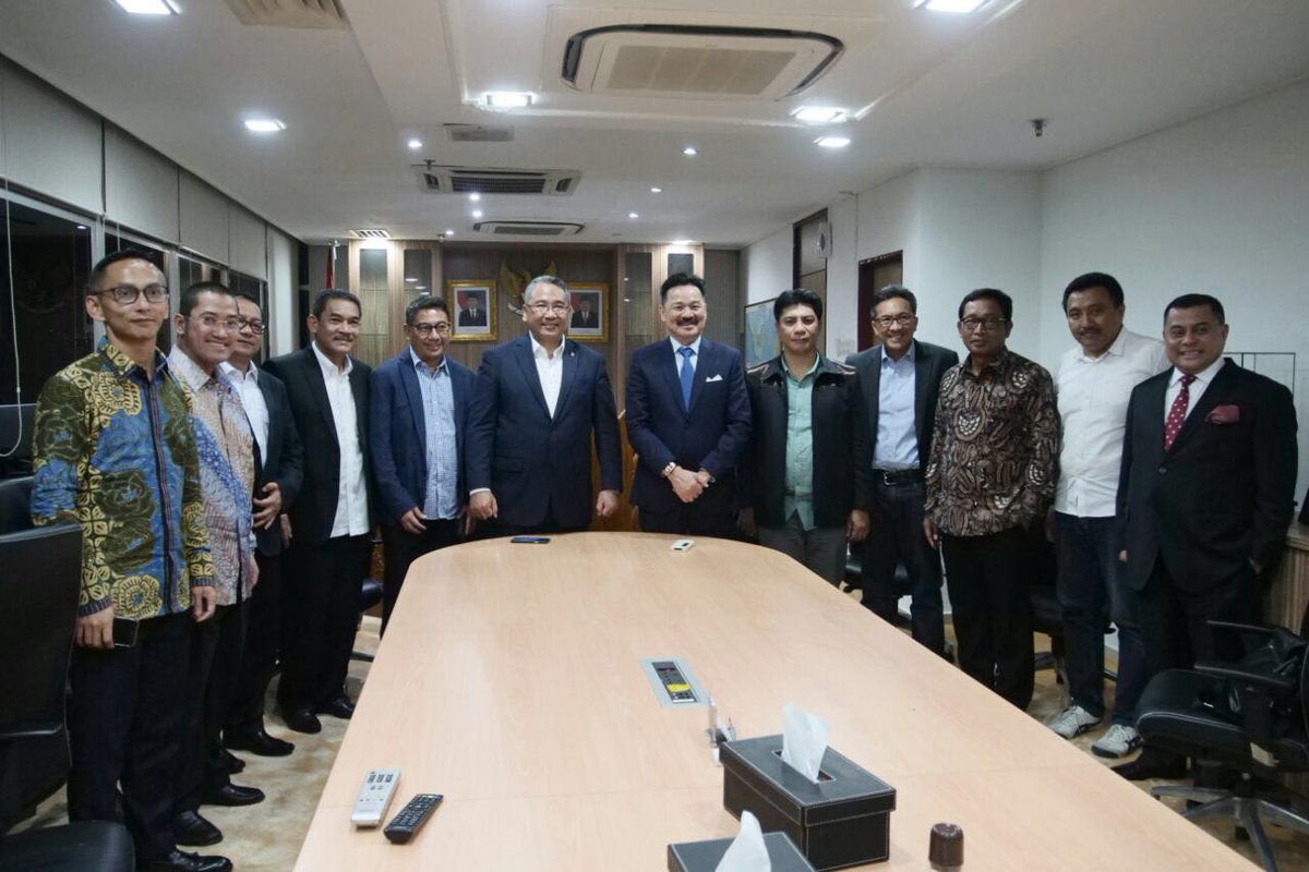 murphy_kuhu's tweet photo. Kegiatan Regional Investment Forum merupakan salah satu upaya mfasilitasi daerah &amp; desa utk investasi dan memperluas jaringan pasar produk unggulan.
#BumdesMendunia #TPPISulut
@jokowi @EkoSandjojo @taufikmadjid71 @anwsanusi @fachrilabalado  @tppindonesia https://t.co/zqXoSpeOMG