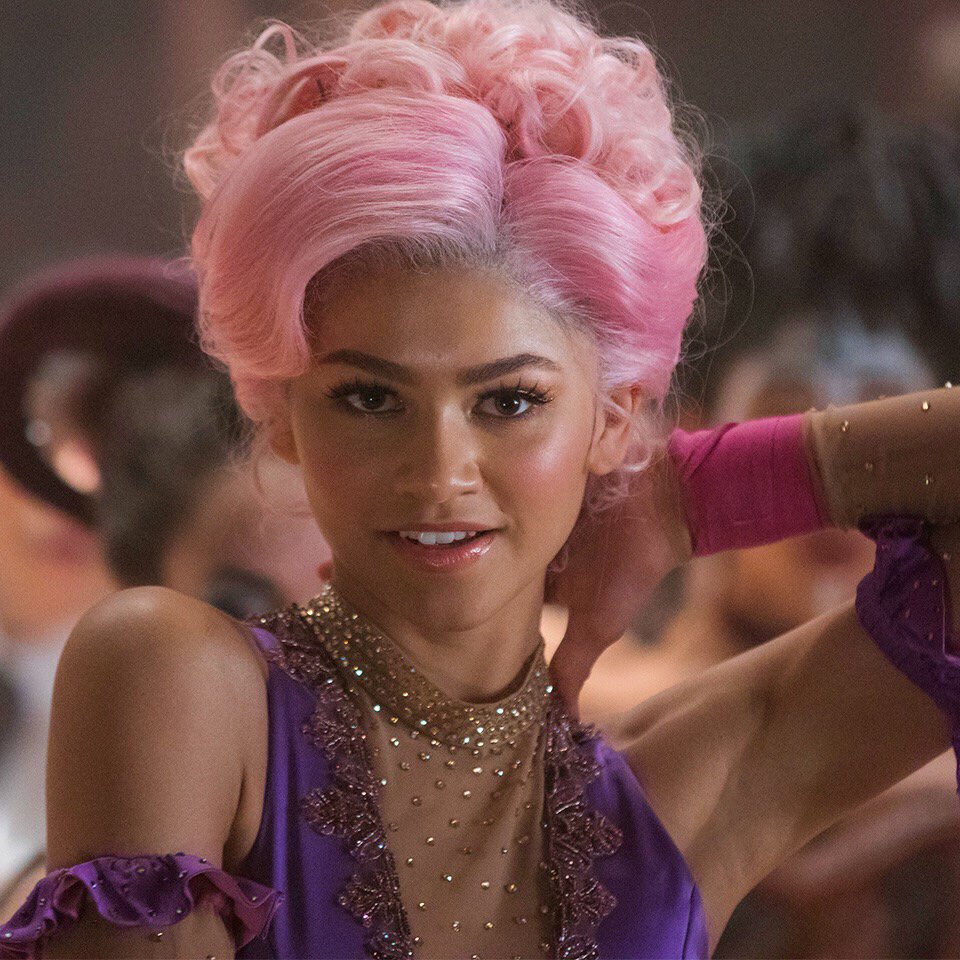 Ozzy_ballet's tweet photo. Who preordered... we can't wait to dance &amp; sing along with @Zendaya @kealasettle @shannonholtz 💓💓💓@RealHughJackman @ZacEfron @GreatestShowman https://t.co/5mIEQrGNZN