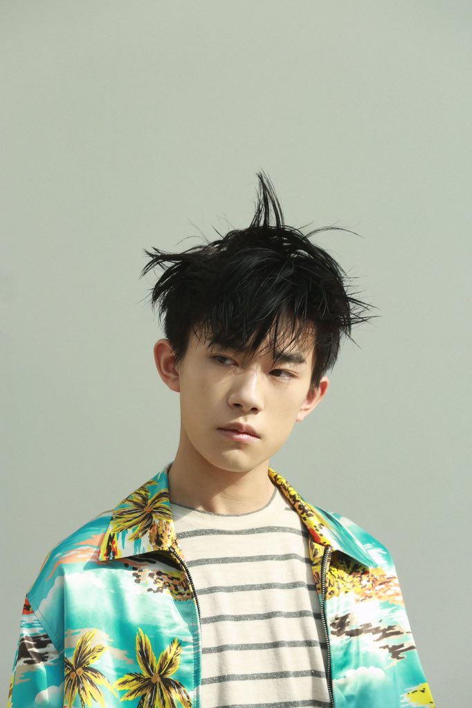 Vicky10485837's tweet photo. #JacksonYee You make mecrazy！💕💕💕 https://t.co/IYS7uOMH2z