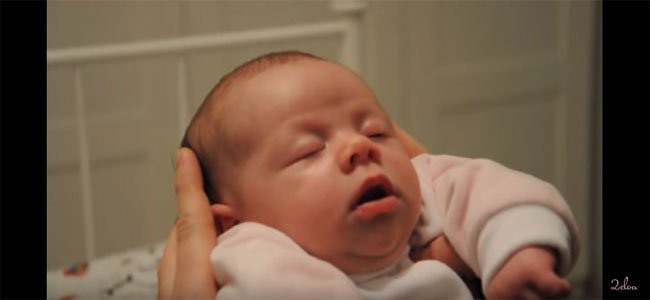 ¿Has probado el ruido blanco, el paseo en coche, el balanceo del moisés y nada funciona? Prueba con el Oomba Loompa atres.red/srqu72 vía <a href="/guiainfantil/">Guiainfantil.com</a>