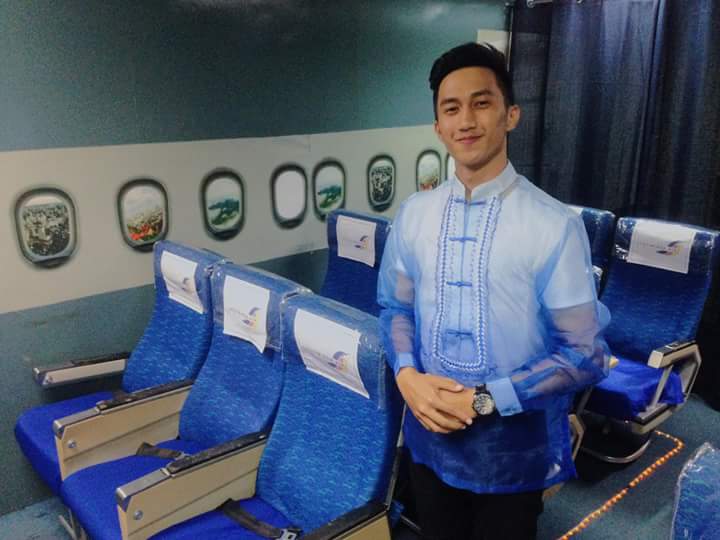 ryanmly's tweet image. Giving you a satisfying service - with a smile. And serving you with a happy heart. Thank you for flying with Luzviminda Air! ✈️💛❤️💙 #GalleySteward #GoldenSuccess #InFlightService