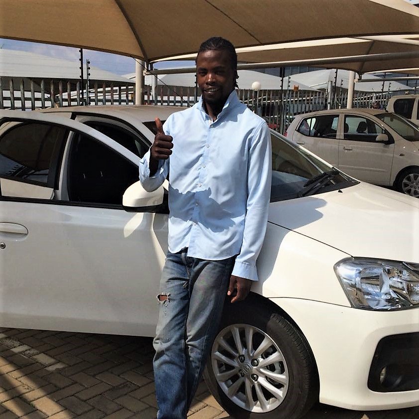 scoopacabsa's tweet photo. This is Loudrick, our 'Driver Of The Month' for March 2018. 👏😇
If he happens to be your driver send us a selfie - you will be rewarded. 😉

#MyRideWithScoop #ChooseDay https://t.co/WhIRBxBv3x