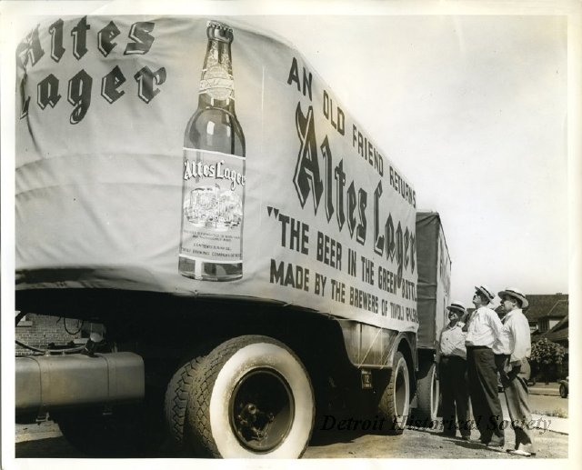 DHSDetroit's tweet photo. #OTD in 1933, Michigan became the 1st state to vote repeal of federal Prohibition. Alcohol sales would legally begin again on December 5, 1933 with the passage of the 21st Amendment to the US Constitution. https://t.co/BZsGareDKK
