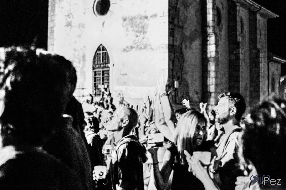 🙌🔥¡Preparaos para una edición única, inolvidable!🔥🙌
🙌🔥Joan prestatzen, edizio ahaztezina dator!🔥🙌
Consigue tu abono/Lortu zure abonoa 👉bit.ly/2ueQG2k
#mundakafestival #comingsoon #music #cooking #urdaibai #bizkaia #basquecountry #euskallifestyle #goodvibes