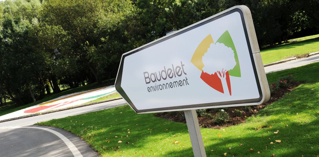 ILIS_officiel's tweet photo. #ENVIRONNEMENT Dans le cadre de la #semaineIndustrie, l'@ILIS_officiel vous propose une visite gratuite de l'entreprise de traitement des #déchets #Baudelet Environnement à Blaringhem le 10 avril avec Olivier Ramackers et @DoyenIlis ! Inscription sur https://t.co/n2UfDfaygo https://t.co/E2XP9QZ1ik