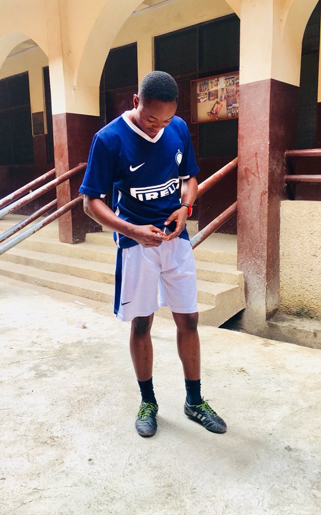 kid_didy's tweet photo. 💭When you are the star 🤩player but still humble 😌 Vim✌🏽 https://t.co/sLzg328bey