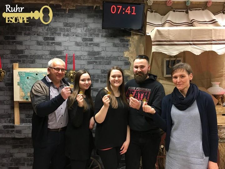 Die Besucher der letzten Woche bei #ruhrescape #escape #escaperoom #liveescape #ruhrgebiet #essen