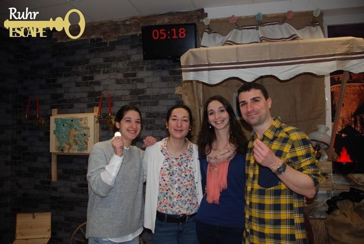 Die Besucher der letzten Woche bei #ruhrescape #escape #escaperoom #liveescape #ruhrgebiet #essen