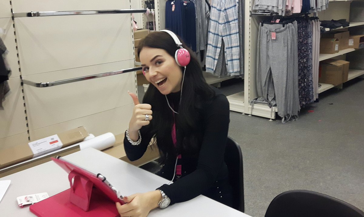 Welcome aboard ! Meet our New shero Sylvana #liveitup