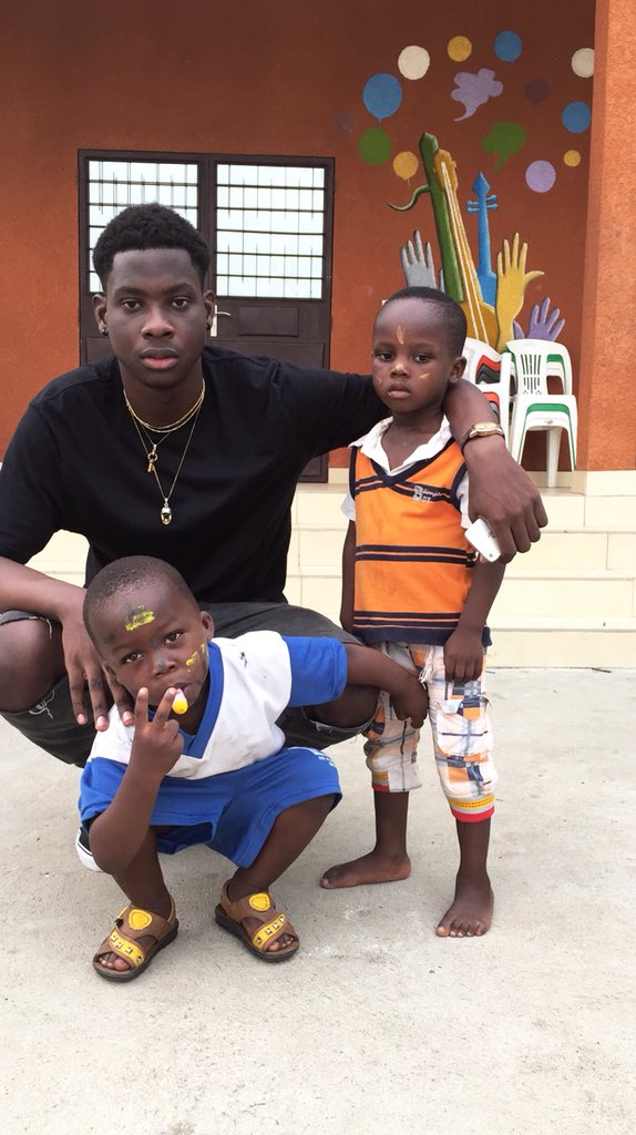 DPZNation's tweet image. Parce que nous savons d’où nous venons | Avec Nos Petits Frères Du Village SOS D'Abobo | DPZ NATION 🌍✍️🇨🇮
#FromAboboToTheWorld #Abobolais #ChildrenOfAbobo #Vision