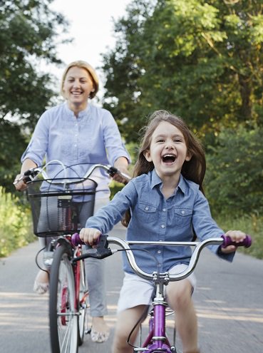 Ngeinfietst's tweet photo. Fietsen naar school, dat is altijd een goed idee! @Gem_Nieuwegein @GoedopwegNL https://t.co/LVI39co2pB https://t.co/iXehx2qFs2