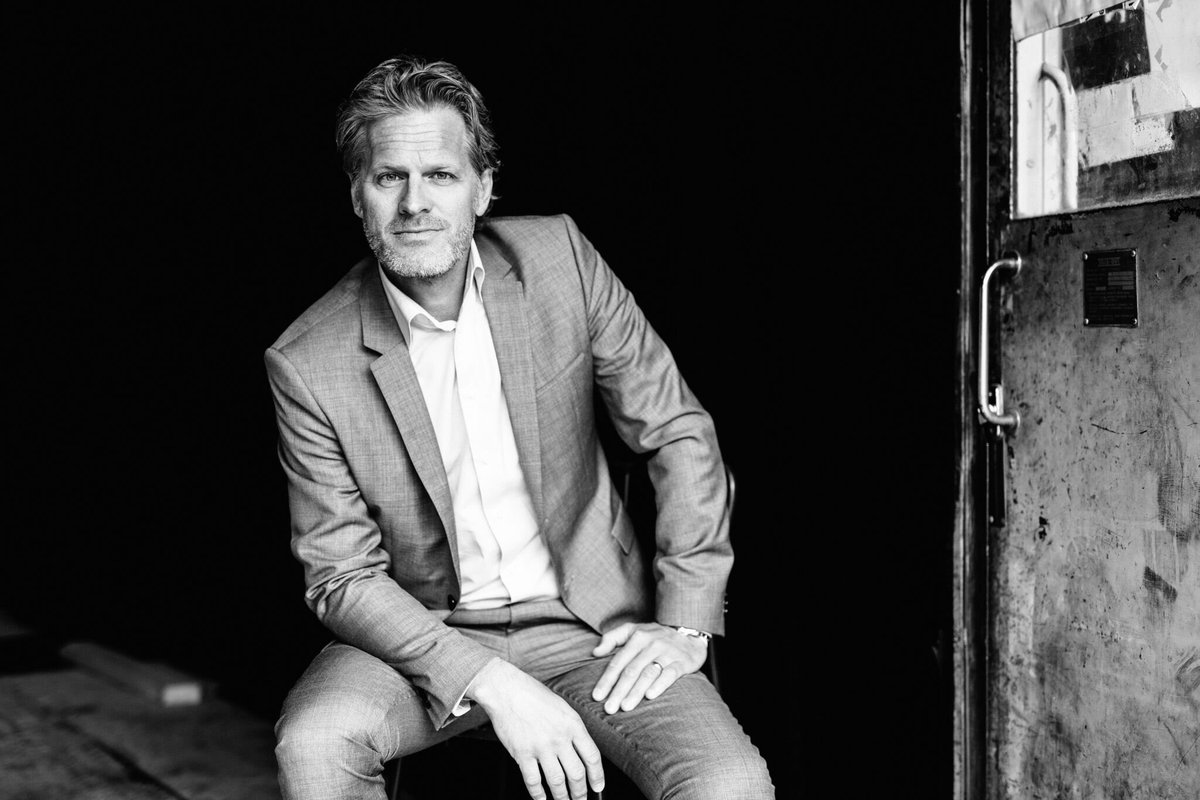 odanettverk's tweet photo. «Falske profiler som sprer propaganda på nett truer demokratiet, barn ser voldspornografi i skolen, sosiale medier ødelegger ditt liv, EU verner om nettroll, hvor er vi og hva gjør vi nå? Gå ikke glipp av Stefan Hyttfors på Inspirasjonsdagen 31.mai. Billetter slippes denne uken🙌 https://t.co/6llj2ehIQf