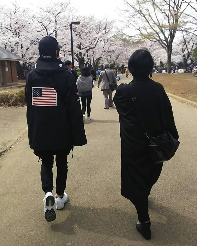 alexandroscrew's tweet photo. 母と父と姉と花見。洋平
Sakura viewing with my mom, dad, sis.
Yoohei
#20分で飽きる川上家 https://t.co/e3KK3r739n https://t.co/45zxD28wG3