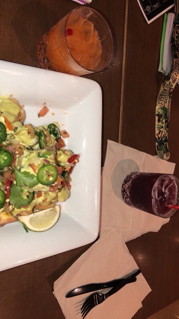 zulasolaine's tweet photo. “What do vegans eat when they’re drunk?!”
Cauliflower nachos, nigga. https://t.co/4C29pk3DUY