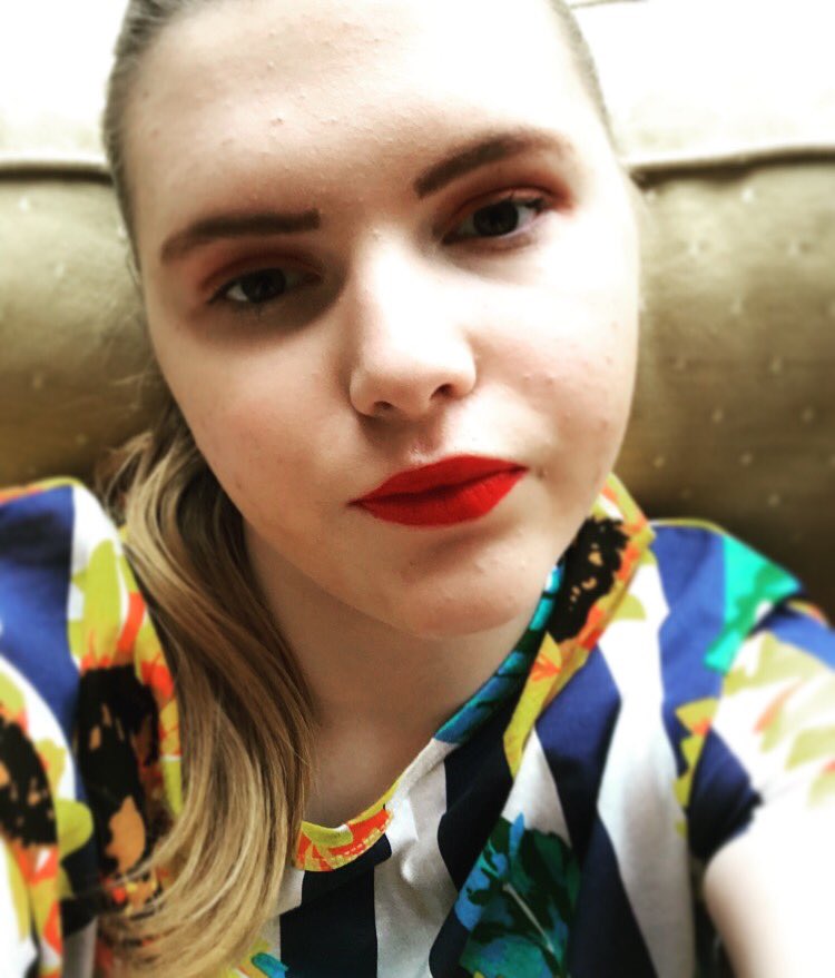 maryyacooper's tweet image. 🌼🌼🌼 #sunflower #sunflowertop #springtop #springorsummer