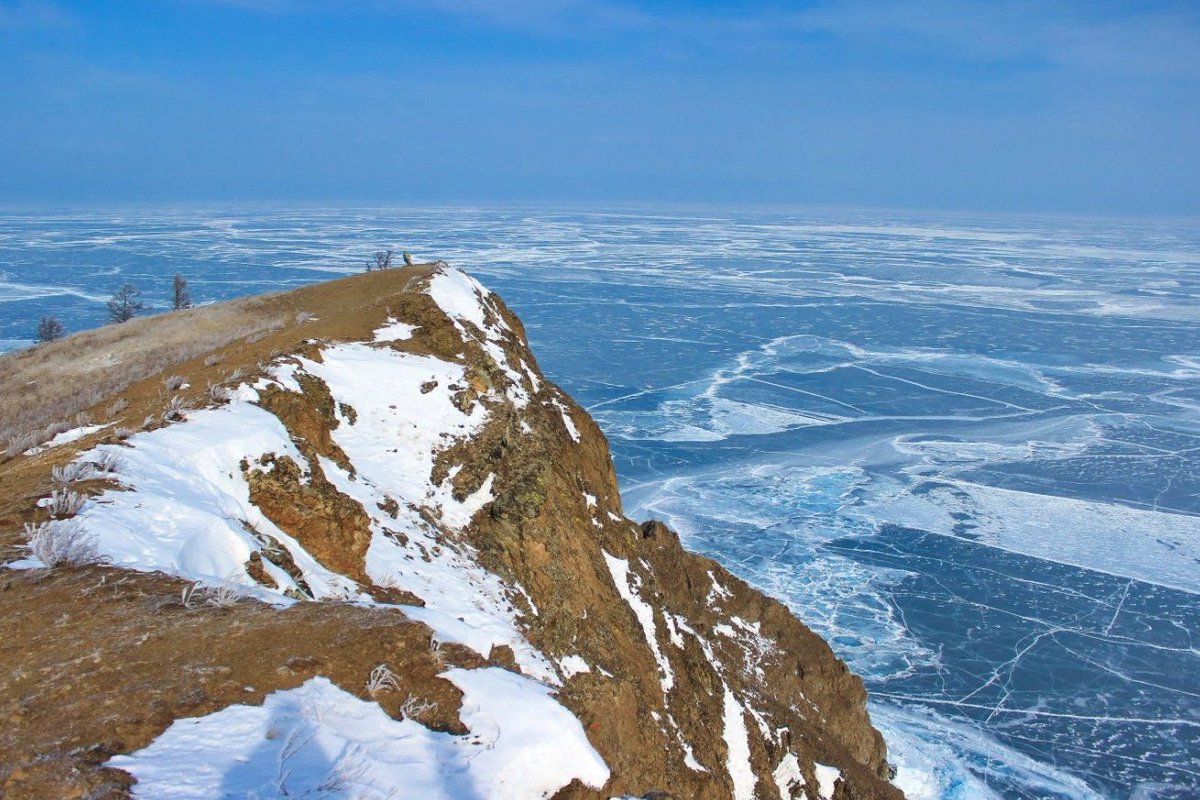 LAC BAÏKAL DZ2FBLhX0AAOi6M