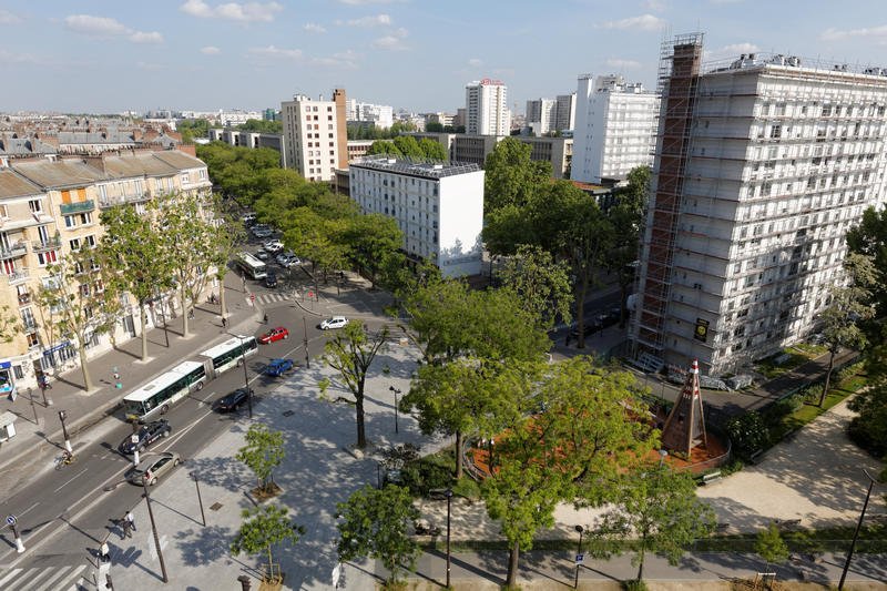 Anne_Hidalgo's tweet photo. Moins de pics de pollution, et moins de Franciliens exposés aux particules fines :
la qualité de l'air à @Paris s'est améliorée en 2017 (tandis que le trafic automobile diminuait de 4,8%)
On continue !
#StopPollution #Paris 
👉https://t.co/2UUzmu2sJf https://t.co/iSELY7R9yr