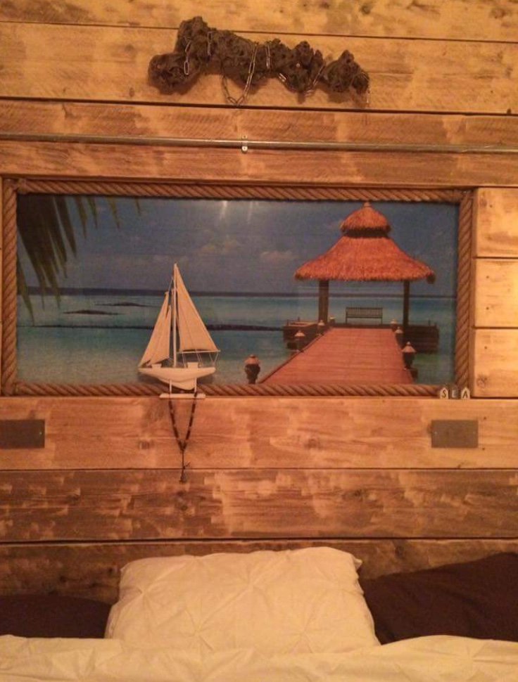 gareth_fulbrook's tweet photo. Total bedroom transformed from basic to holiday log cabin.feel the warmth already.Any size with bedside usb and touch panel lighting his and hers.

#bedroomdecor #woodenwall #bespoke #interiordesigner #interiordesignideas https://t.co/4pG51hT4gh