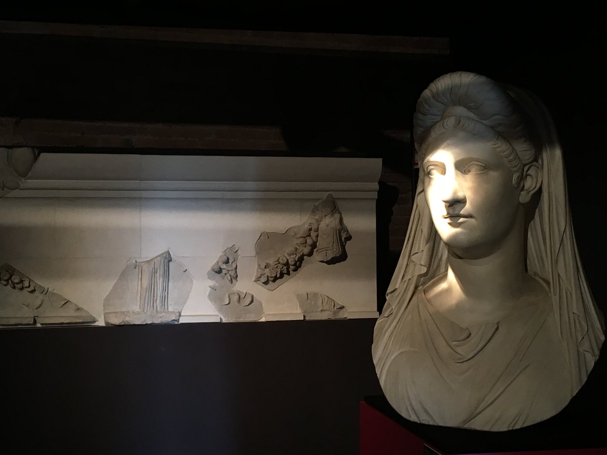 A 1900 anni dalla morte di #Traiano il Museo dei Fori Imperiali celebra l’optimus princeps con una mostra
orizzontecultura.com/traiano-limper… #mostratraiano #OrizzonteCultura #MercatidiTraiano #MiCRoma #museitaliani