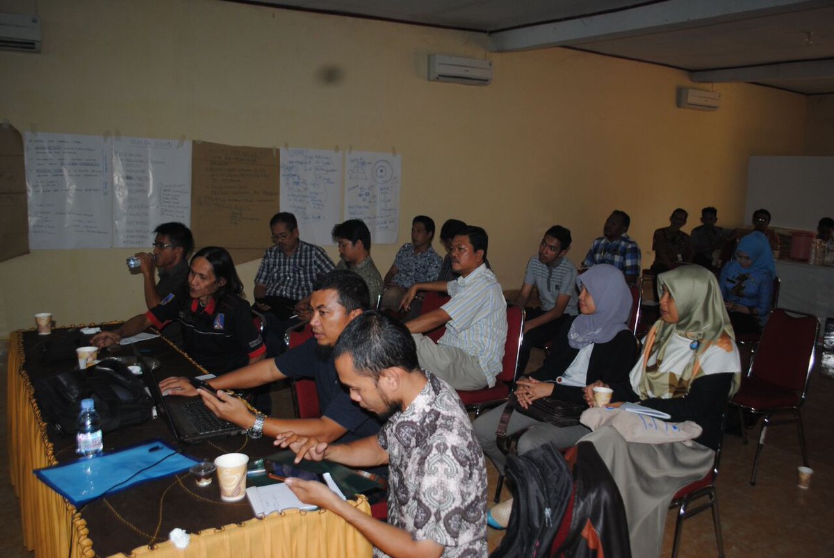 WanSalassa's tweet photo. TOT, Fasilitator pembangunan desa. https://t.co/DrD3EodMgI