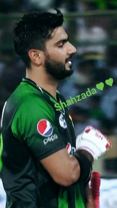 WafaHussaini12's tweet photo. This is How #Shahzada Celebrates♥♥
Performed Aggressively♥♥
Celebrated Innocently♥♥
#KeepRuling♥♥
#HussainShahzadaTallat♥♥ https://t.co/oOPfKVWozk