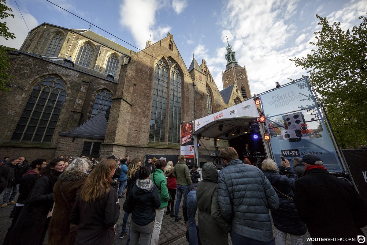 Wie speelt er op welke dag? Vanaf nu zie je op onze website of <a href="/RoxeanneHazes/">Roxeanne Hazes</a>, <a href="/kraantjepappie/">Kraantje Pappie</a> en al die andere op Koningsnacht of Koningsdag spelen! > 2018.thelifeilive.nl/programma/