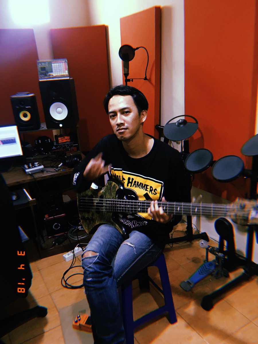 mpjpunk's tweet photo. Hari pertama https://t.co/CUH95gQiPp