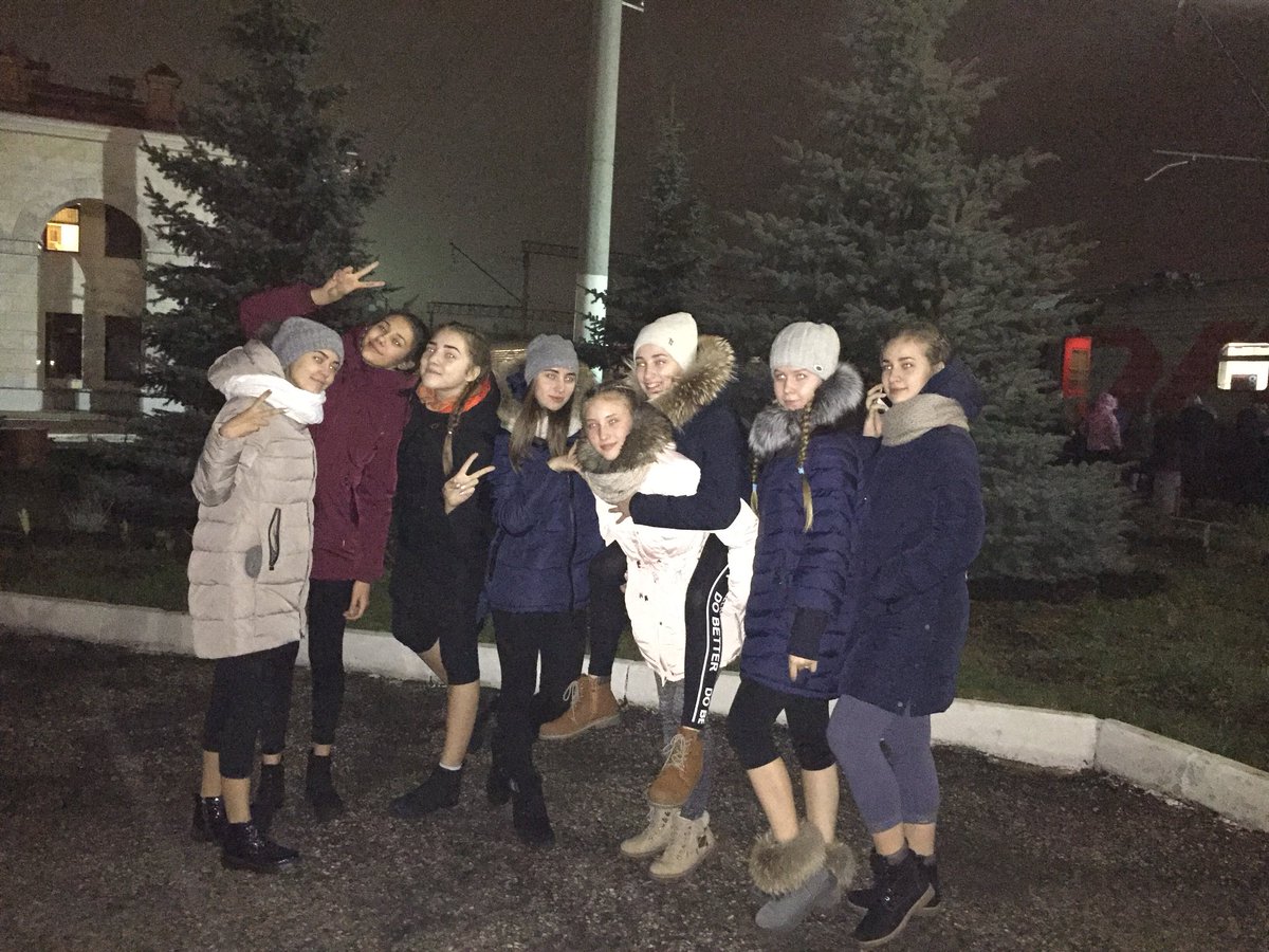 Margarita25_03's tweet photo. В этом году 10 лет коллективу
Я уже представляю как мы будем ныть на отчетнике😩😩❤️❤️❤️ https://t.co/JhI94r6Em4