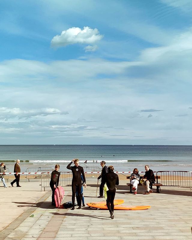 NSZarautz's tweet photo. Semana Santa acabo, pero las olas siguen!!
Y el @prozarautz a la vuelta de la esquina.
Aste Santua joan da, baña olatuak gurekin jarraitzen dute!! @prozarautz ere gañean dugu.
#Zarautz
#northshorezarautz
#surf #summer #beach #sea #sand #lands #waves #adv… https://t.co/X2c3UJP6ad https://t.co/OuPwEvOo9l