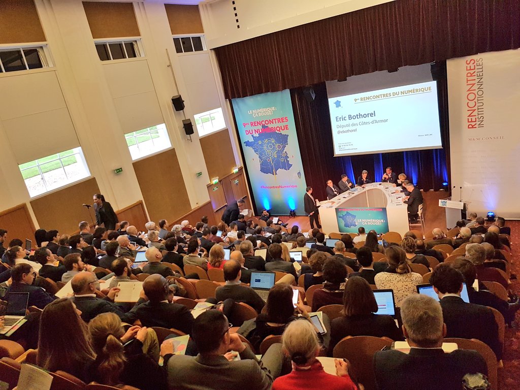PierreManenti's tweet photo. Débat passionnant, ce matin, sur l'accélération de la transformation numérique de la France, aux #RencontresNumérique : dvlpt de #IA, #Blockchain et #ICO, protection des données, autant de sujets importants pour la société et l'économie ! 🖥️🇫🇷🚀 https://t.co/OshZ1Mbonl