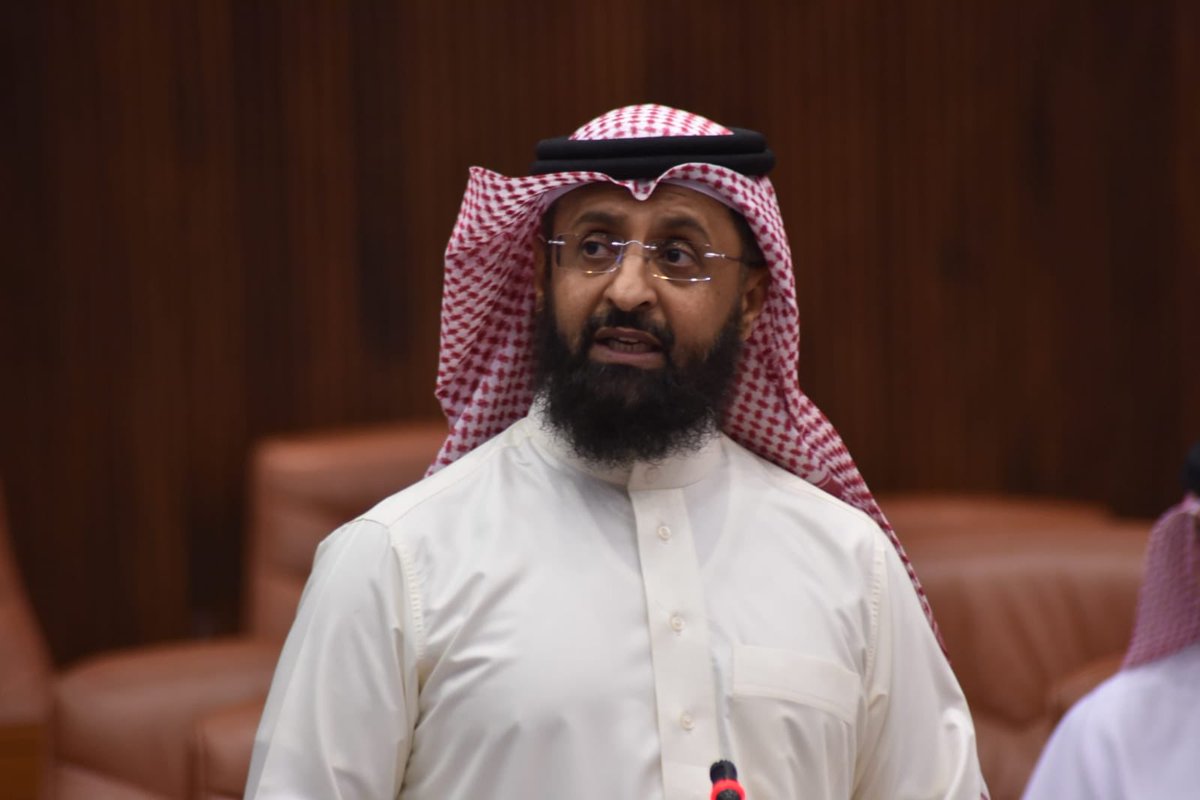 BhParliament's tweet photo. البكري : المقصود بالمشروع  هو إقرار الدورات بالقانون وهو تعزيز وتكريس وزيادة تمحيص قدراتهم على أن يكون الترقي من خلال الدورات @MohsinAlbakry  #البحرين #جلسة_النواب https://t.co/DEyvJVFSqZ