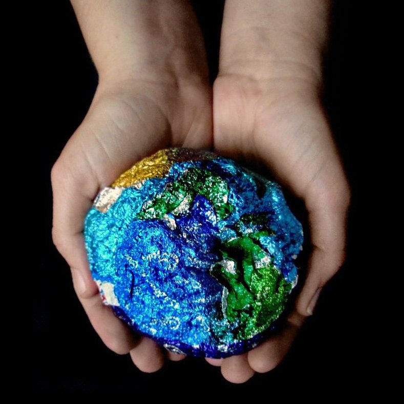 Now that a fair few of us will have gone through our #Easter treats by now...Did you know you can recycle your chocolate #aluminium wrappers? All you have to do is to scrunch them up into roughly the size of a tennis ball, and throw them in with the #recycling! Image: Planet Ark