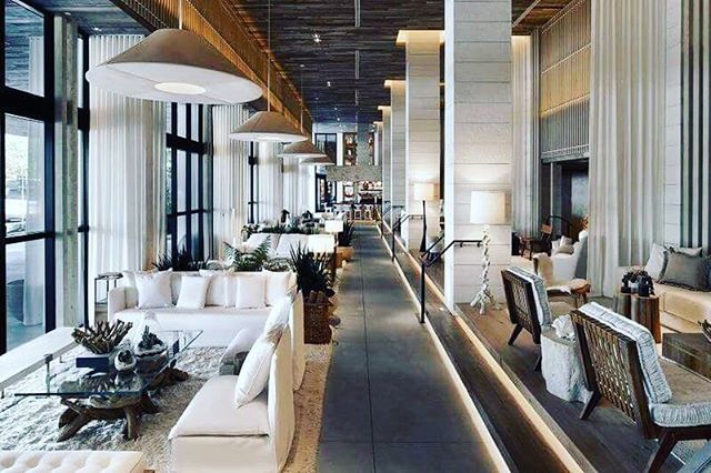 UpgradePack's tweet image. Today we’re looking at some of our favourite #hotel lobbies. What’s yours? Do you like the modern beach cool vibe of this, the 1 Hotel in Miami’s South Beach? #upgradepack #upgrade #travel #luxury #hotels #accommodation #miami #southbeach #florida #inter… ift.tt/2uNnd1a