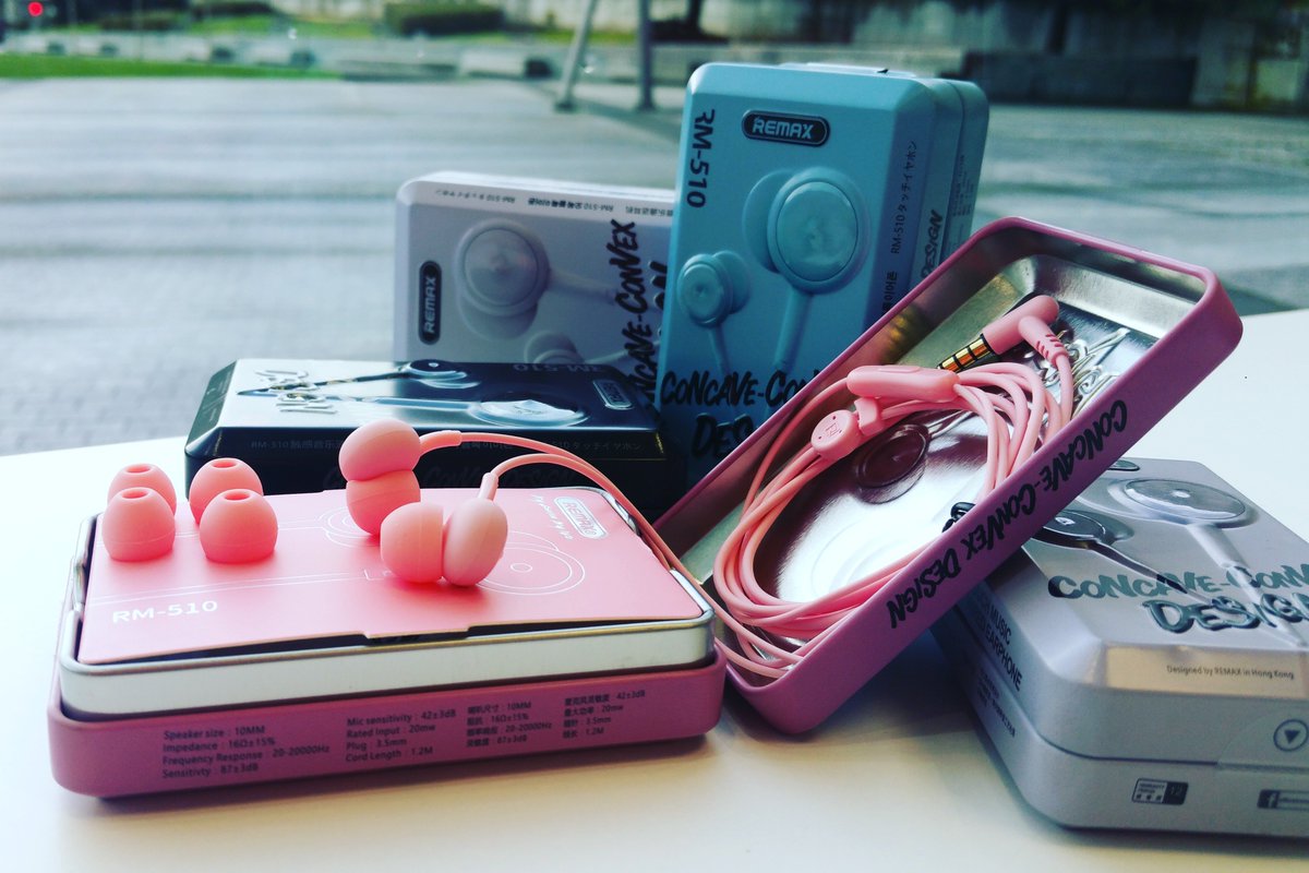 piqmoo's tweet photo. 📲 Disfruta de tus llamadas telefónicas con estos auriculares manos libres con micrófono incorporado! Ven a por el tuyo y elige tu color preferido!😍 #Remax #RM510 #Piqmoo🚀 #Lugo #ServicioTécnico🔧 https://t.co/WpkAiheAY1