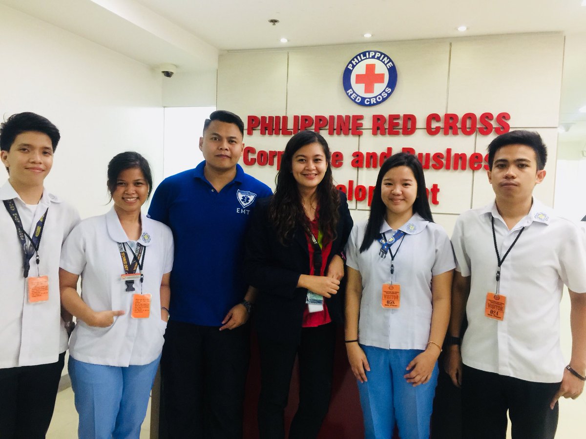 lynvgarcia's tweet photo. Been interviewed by RTU students. Topic was about the #OccupationalSafety and #Health in the workplace. I hope lahat ng institution include na ang safety as part of their curriculum para bago pa maging employee yung estudyante, they know about safety na.π
#WorkSafePH https://t.co/77vMK18dYF