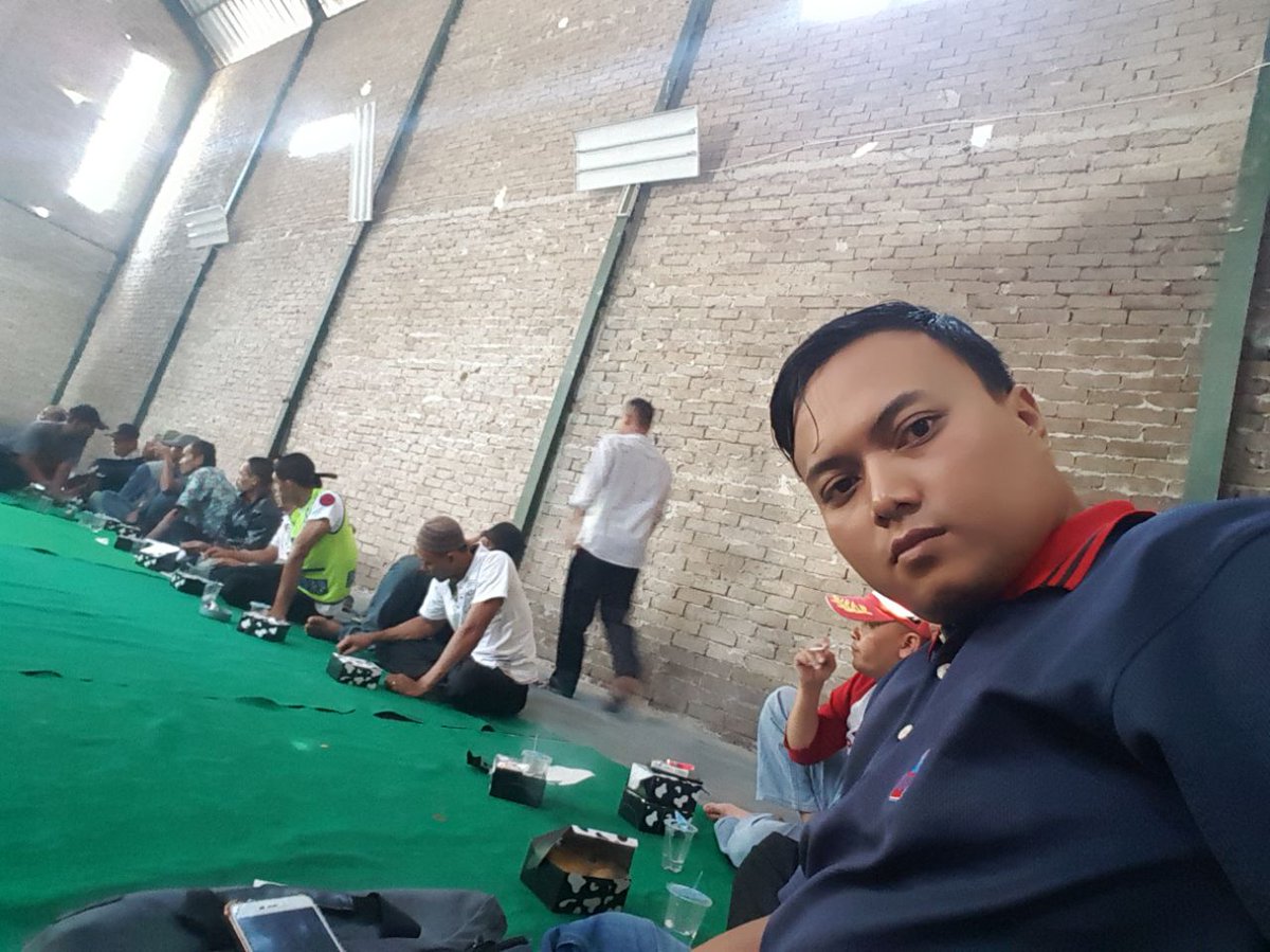 PutraSunda89's tweet photo. Revitalisasi BUMDesa Pawenang, ini salah satu langkah untuk menjadikan Desa Yang Kuat,  Maju,  Mandiri dan Demokratis 
#BumdesMendunia 
#Manfaatdanadesa 
#tppikabpurwakarta
@jokowi @EkoSandjojo @taufikmadjid71 @dpmdesajabar https://t.co/qaHqpWVktp