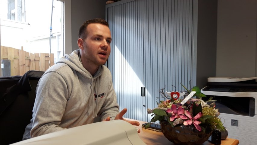 "Doordat we voor veel partijen verzamelen bij LCB, kunnen we snel ophalen maar kan kweker ook vollere vrachten afleveren." Houtman Logistiek