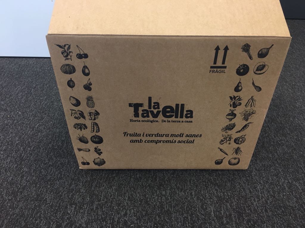 OH_Strategy's tweet photo. Empezamos nueva semana en OH Strategy, nada mejor para iniciar el mes de Abril que nuestra caja de fruta de @latavella. 🍎🍐Nos encanta formar parte de su iniciativa social, y a la vez disfrutar cada mañana de una fruta ecológica de calidad. 🌞 #OHStrategy #LaTavella https://t.co/CAdOvJZY4V