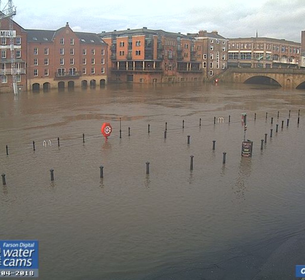 Flood WARNING issued for River Ouse - Riverside Properties as of 10:46 on 3rd Apr. Latest estimate is for the Ouse to peak sometime Wednesday afternoon / evening near 4m, currently 2.7m.
