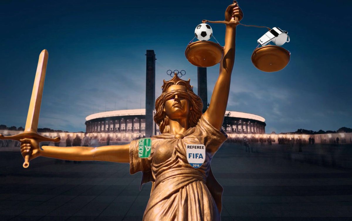 straffraum's tweet image. Falls überhaupt ein Bundesbürger durch die Eiersuche unsere neuste Folge verpasst hat, dann hier noch mal der Link. 
Durch den Titel „VARme Hände im Rektum der Gerechtigkeit“ erhoffen wir uns natürlich mehrere Preise. 

soundcloud.com/straffraum/str…

#VAR #DFB #Steinhaus #Schiri