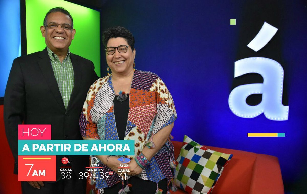 AcentoTV's tweet photo. En pocos minutos hablaremos de la situación de las mujeres en el campo. @GustavoOlivoPea entrevistará a la antropóloga y defensora de los derechos civiles #FatimaPortorreal. https://t.co/CY0UCL8ygU #ClaroTV @altice_do #StarCable #mujeres #campesinas #derechosciviles #CONAMUCA https://t.co/HisZXE0zdy
