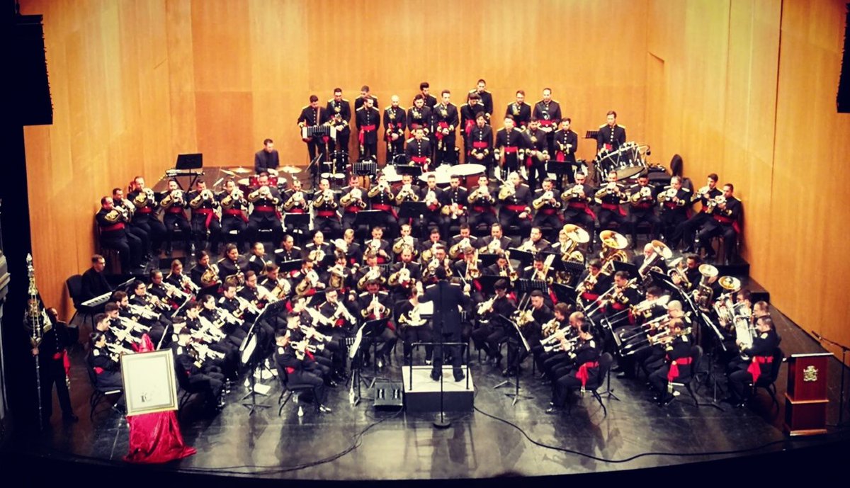bctpasoespe's tweet photo. 📣📣¡Abierto el plazo de inscripción¡📣📣

¿Quieres formar parte de nuestra banda, disfrutar de la música y de una inmejorable Semana Santa?

Si quieres conocer a que suena la Esperanza rellena el 📝en https://t.co/SuN65PcRTf

#CofradíasMLG 
@pasoyesperanza https://t.co/Fym6pR4Gsx
