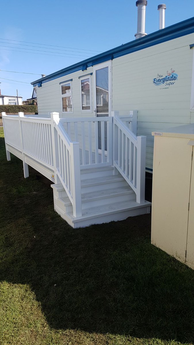 ABSundecksLtd's tweet photo. Functional and fabulous! The best way to describe this lovely white side deck and steps set on this @atlaslh Everglade at #CaliforniaCliffs. Having this gated outdoor space offers the owner so much and adds a further level of security to the home. https://t.co/pXATLIwQgf
