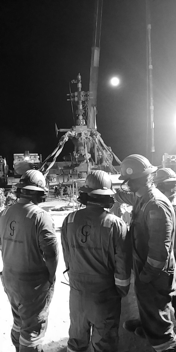 Ramht's tweet photo. They’ve become my family! Hardest working dudes I’ve ever met legit https://t.co/yKyqlQ8Yk0