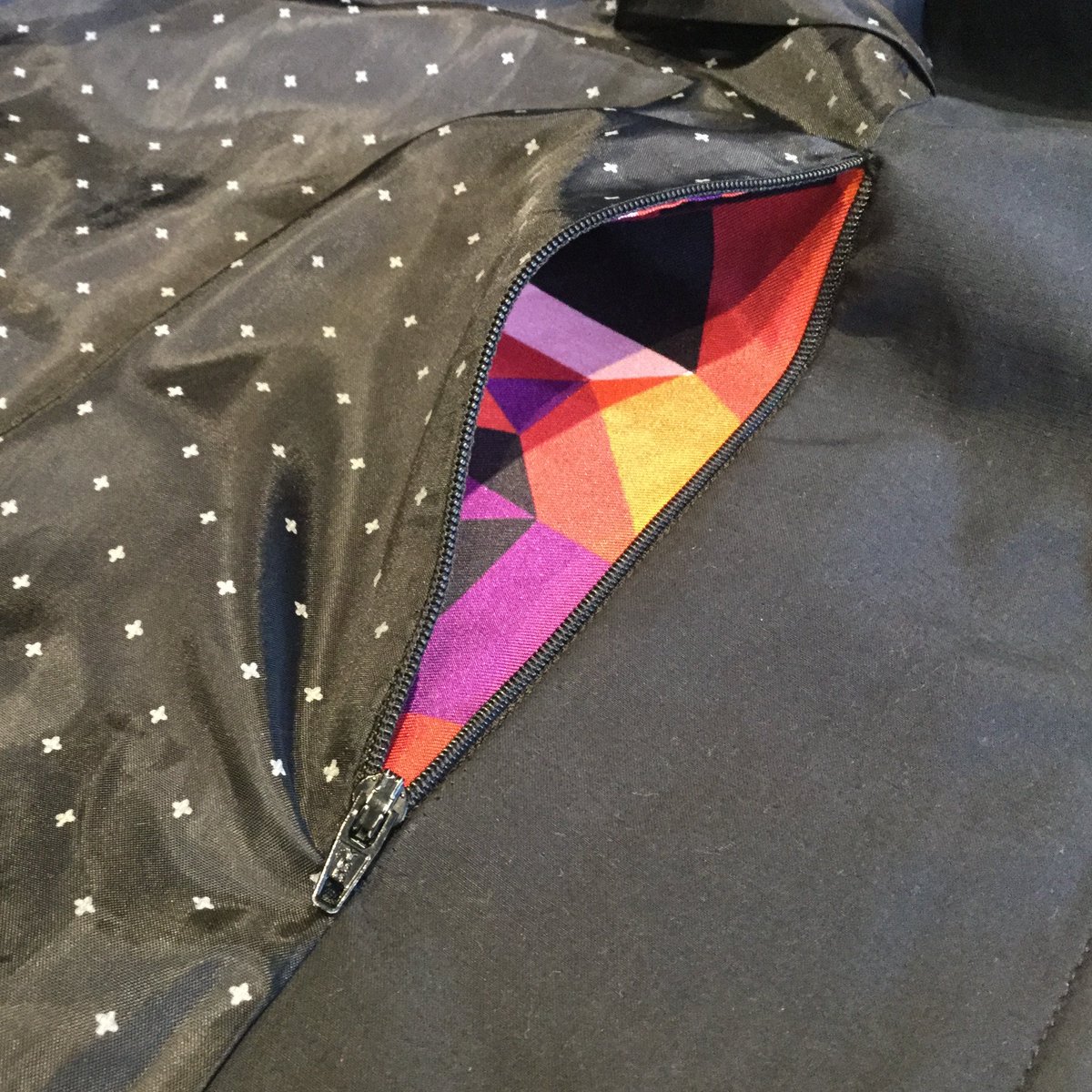 SewLittleToSay's tweet photo. Blogged - how to add an inside pocket to a lined coat or jacket.
https://t.co/HgMBXfINCZ https://t.co/1uZ8rbeNkz